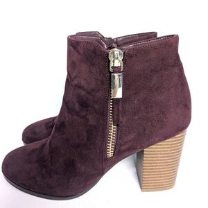 Apt. 9 Women's burgundy Gold Zipper suede ankle booties Size 10 High Heel EUC